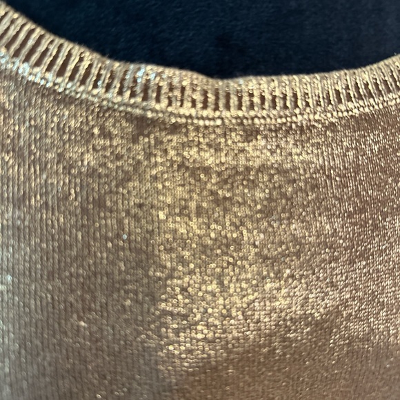 Peter Nygard‎ Metallic Gold Tank Top - Picture 2 of 4